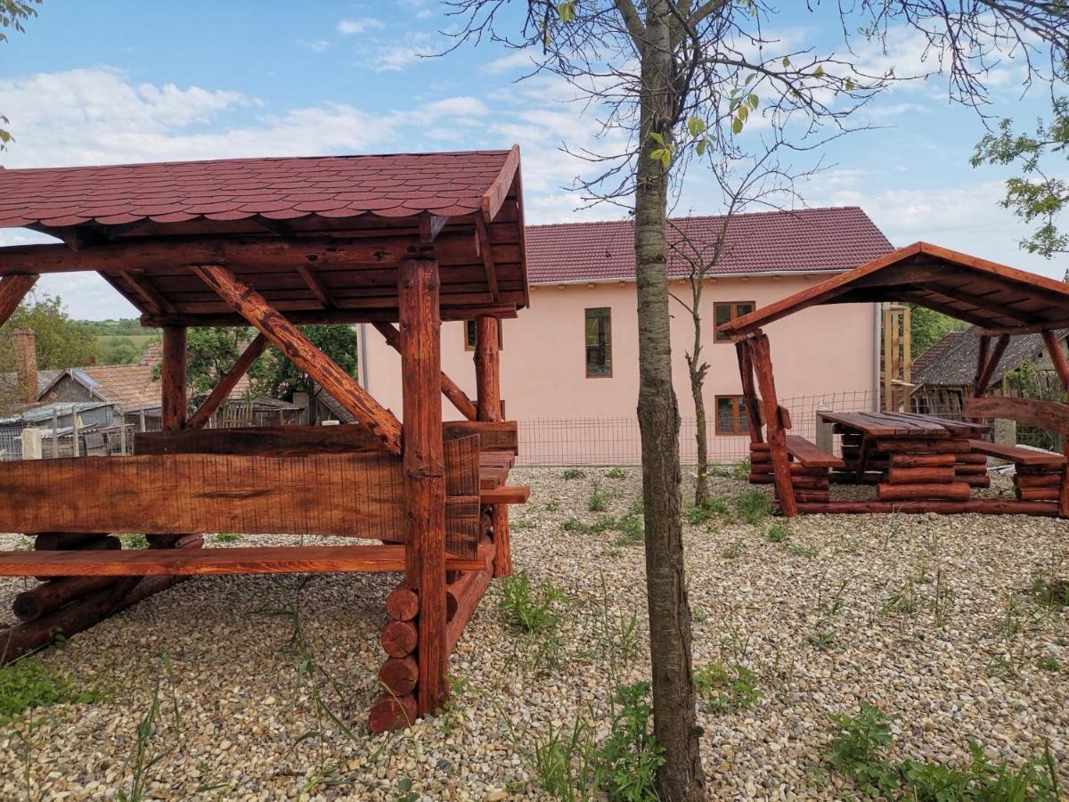 Hotel Casa Bia Cribo Sannicolau De Munte - Bai Termale Săcueni Exteriér fotografie